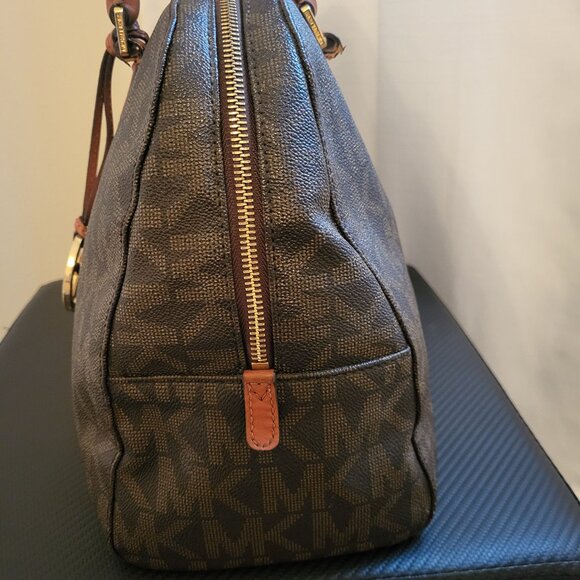 Michael Kors Jet Set Large Travel Satchel - Picture 3 of 8